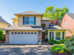 8932 SW Waverly Dr, Tigard, OR 97224